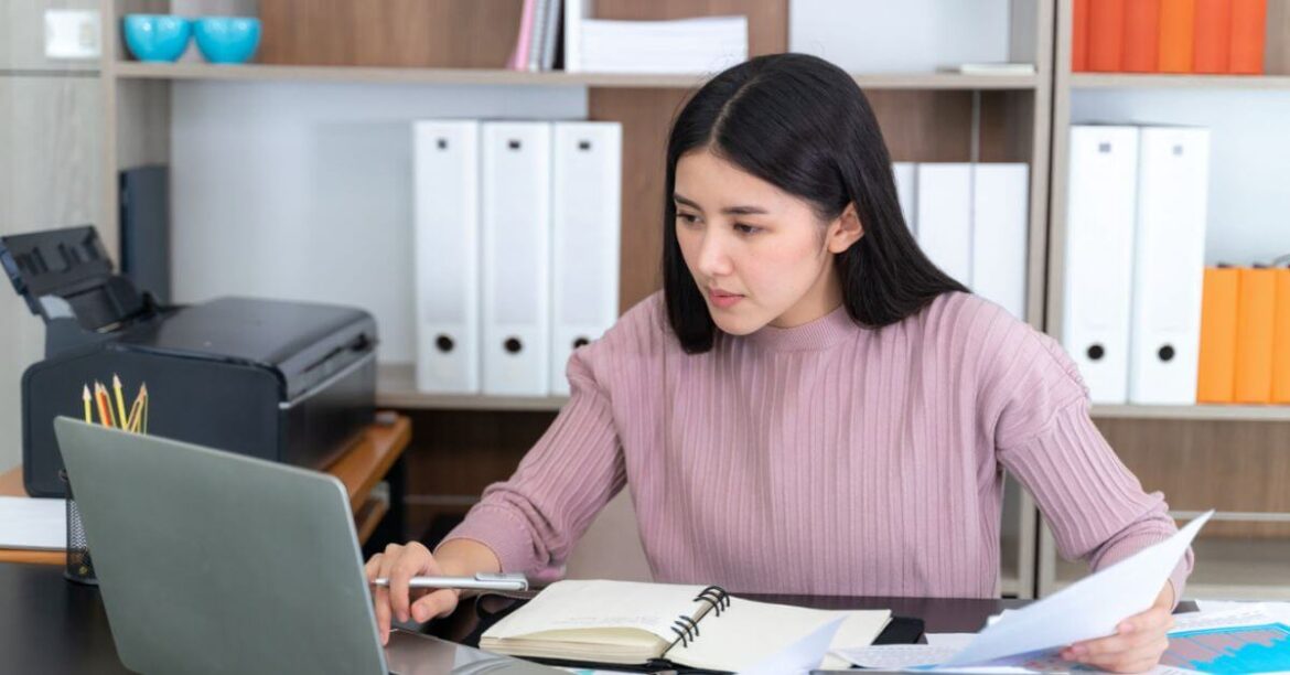 Laptop or Second Monitor Tax Deduction for Freelancers